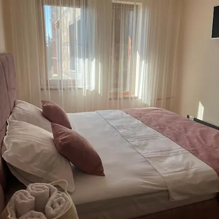 Grand Luxury Hotel