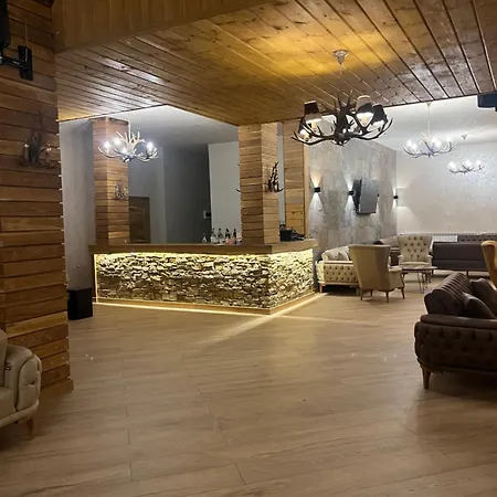 Grand Luxury Hotel