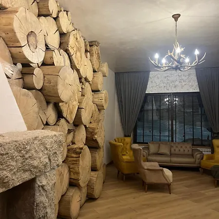 Szálloda Grand Luxury 4*